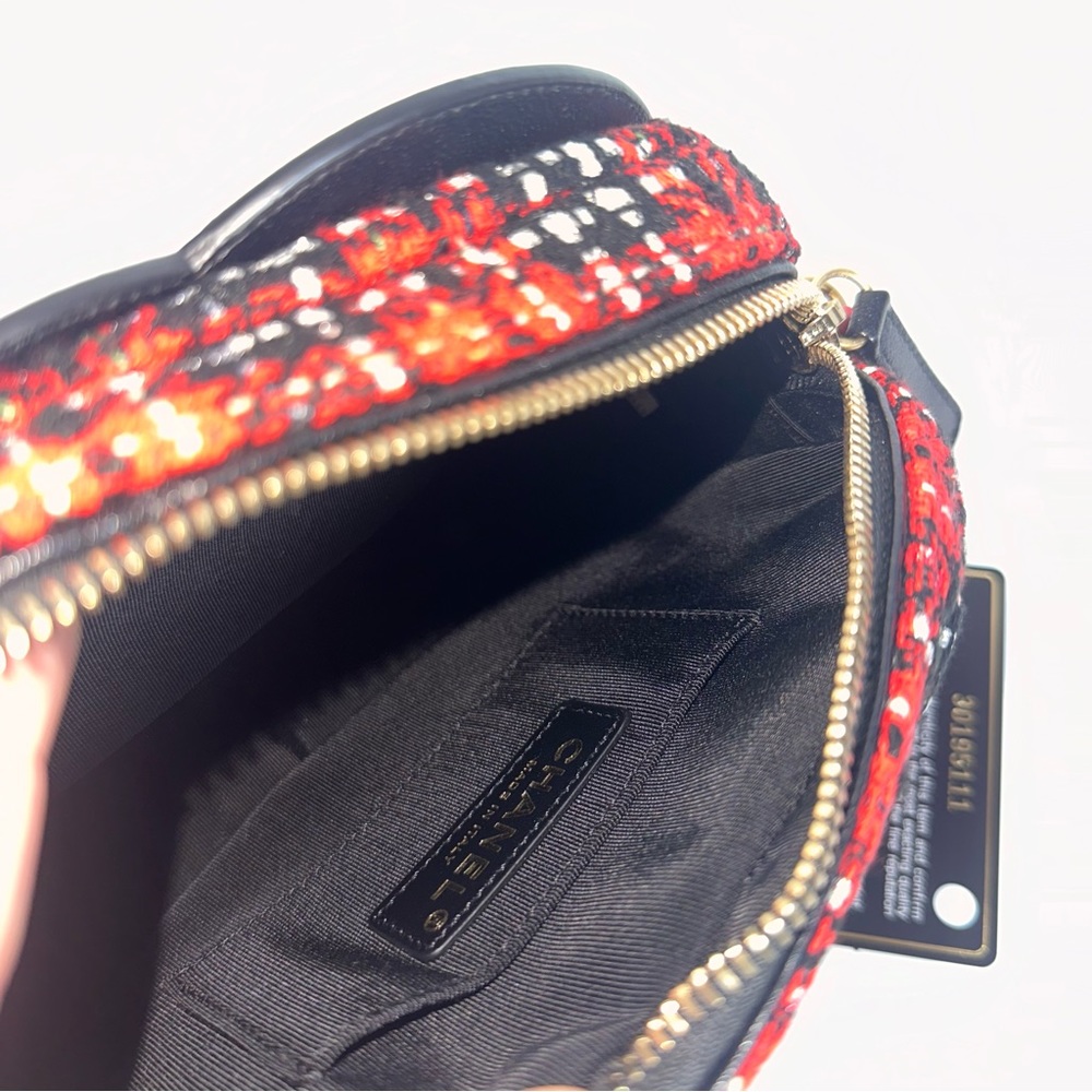 Chanel Tweed Camera Bag Red Black CC - Picture 10 of 11